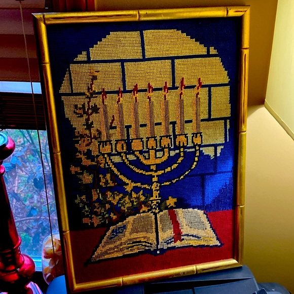 Large Needle Point Approximately19’ by 13’ Vibrant Colors Gold Bamboo Frame - Picture 12 of 12